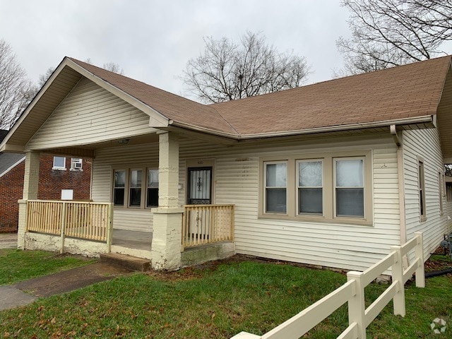 Building Photo - 520 N Walnut Ave Rental