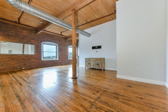 Photo - 244 Brighton Ave Unit 406