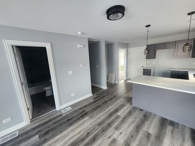 Photo - 4147 Prairie Ave