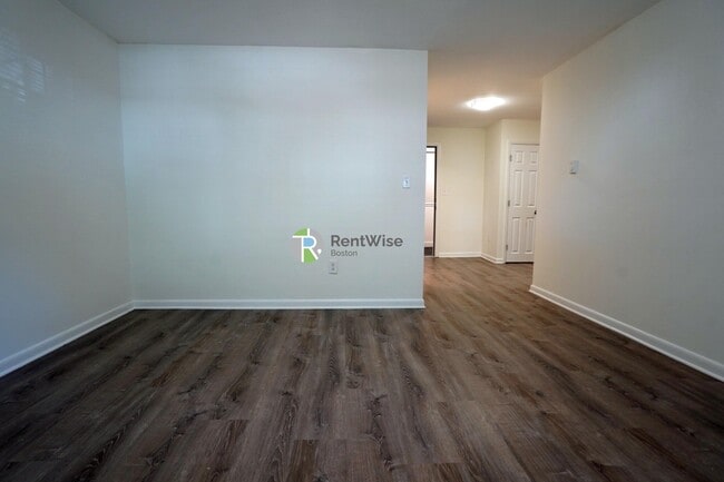 Photo - 11 Embassy Rd Unidad 3