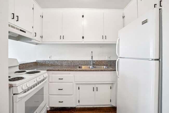 Photo - 3715 W. 27th St