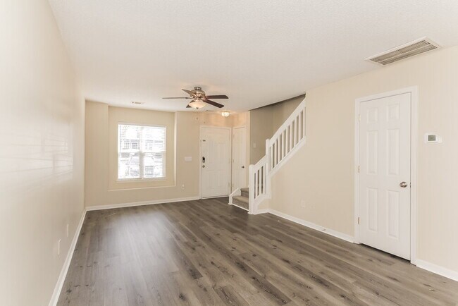 Photo - 17113 Greenlawn Hills Ct