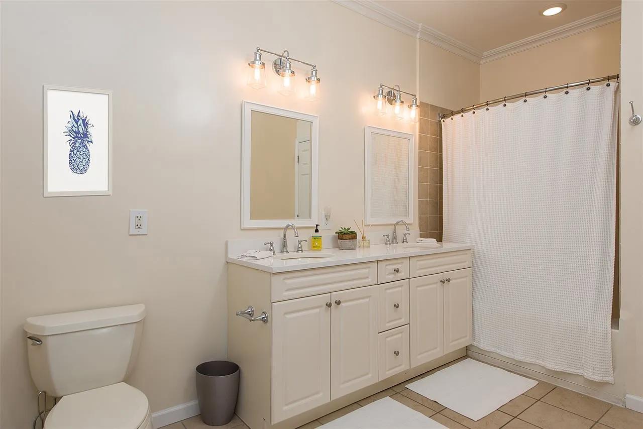 Photo - 1201 Adams St Unit 209