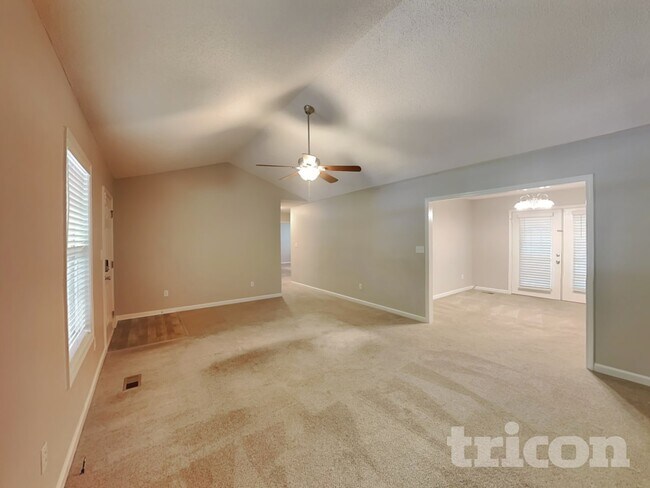 Photo - 1614 Barbara Ann Cir