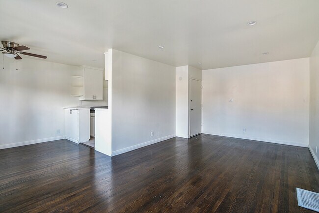 Photo - 712 N Ardmore Ave