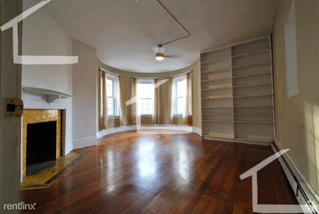 Building Photo - 3 br, 1 bath Condo - 186 Naples Rd Apt 2J Unit Apt 2J