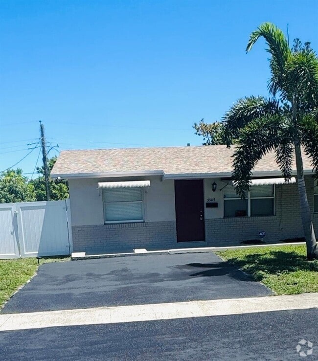 Building Photo - 5305 NW 15th Ct Unit 1 Rental