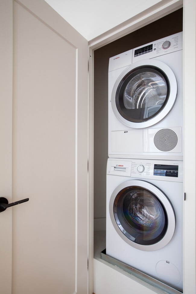 Photo - 63 Wall Street