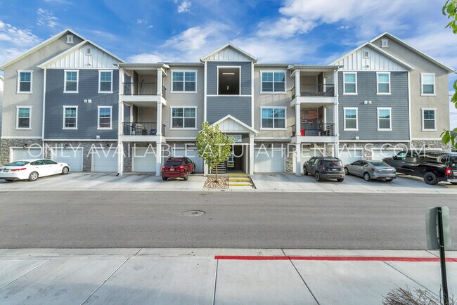 97 W Silver Springs Dr
