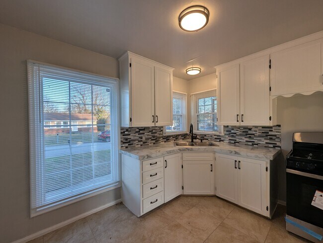 Photo - 4376 N Frankfort Pl