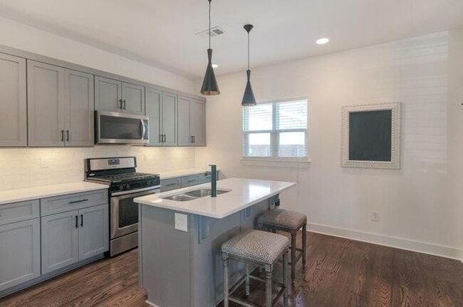 Photo - 3203 Anderson Pl