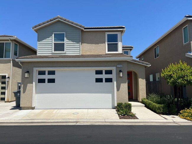 modern 3-bedroom, 2.5-bathroom home locate... - modern 3-bedroom, 2.5-bathroom home locate...