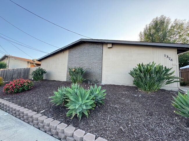 1374 N Cuyamaca St