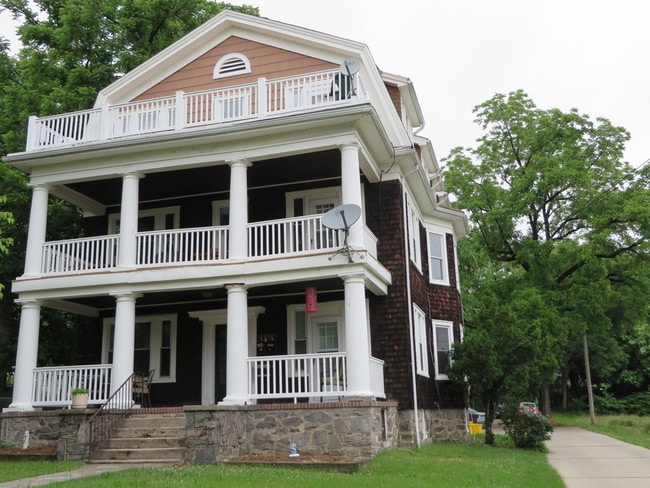Photo - 2900 Ailsa Ave