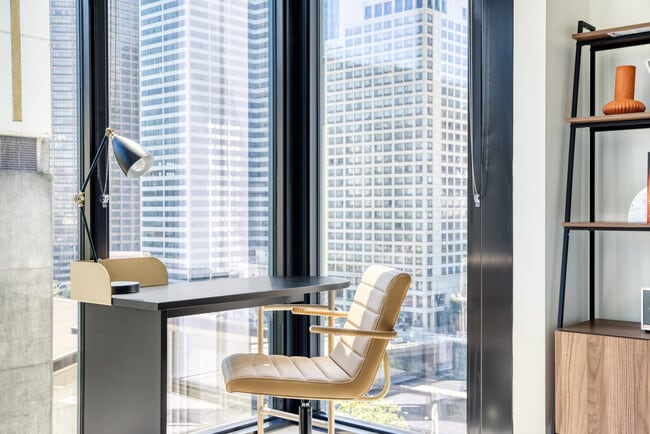 Photo - 704 Spring St Unidad FL10-ID989