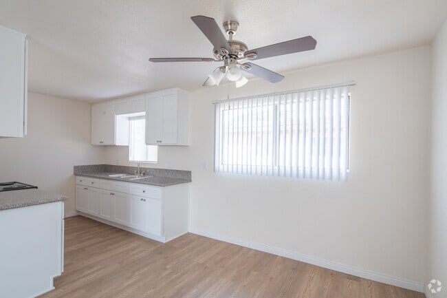 1844 Plaza del Amo Torrance, CA 90501