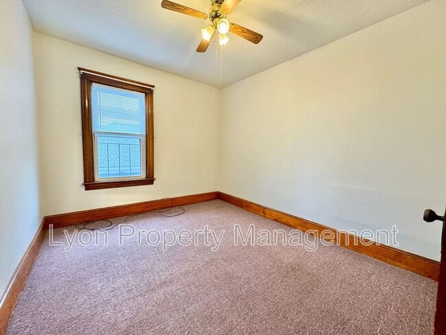 Photo - 676 Grove St Unit 3F