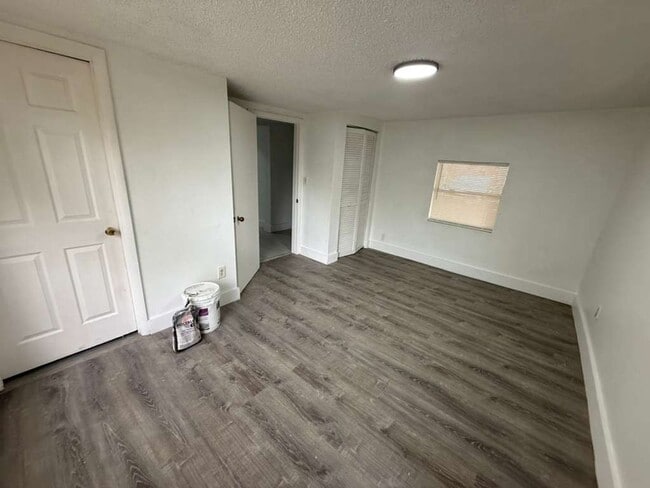 Photo - Remodeled 3/2 Childs Park Available Now ! Ask about move in specials!