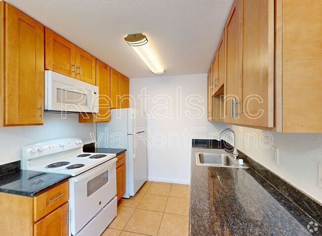 Building Photo - 18167 Happy Ln Unit 18-167 Rental