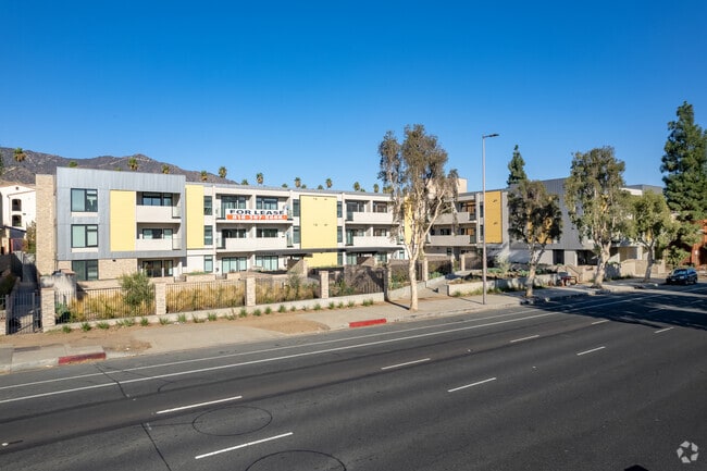 Glenoaks Residences