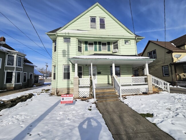 Building Photo - 2810 Woodbridge Ave