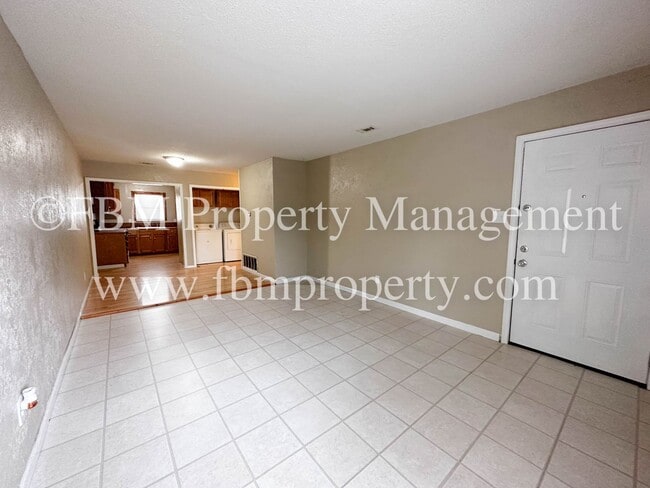Photo - 2612 W Sycamore Ave Unit 4