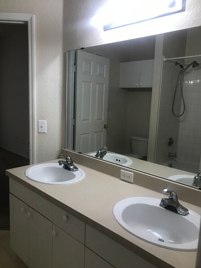 3751 Conroy Rd Unit 2335