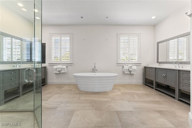 Building Photo - 2325 Lantern Ln