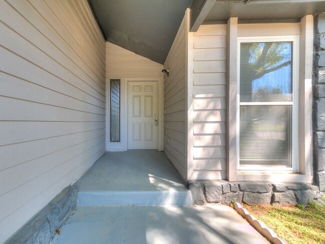 Photo - Beautiful 4 bedroom in South Tulsa and Union School District