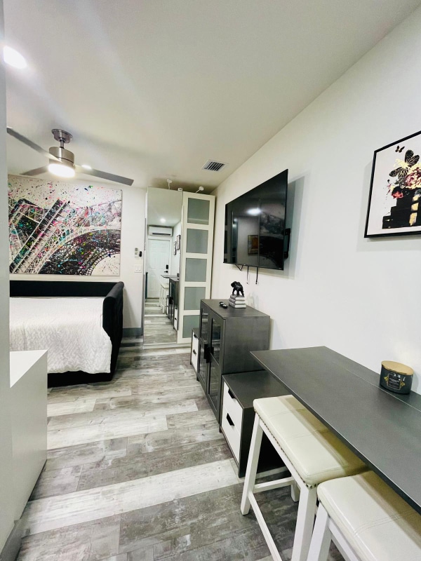 Photo - 201 NE 28th Terrace