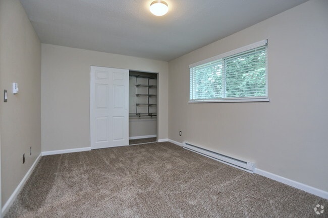 1BR, 1BA 650 SF