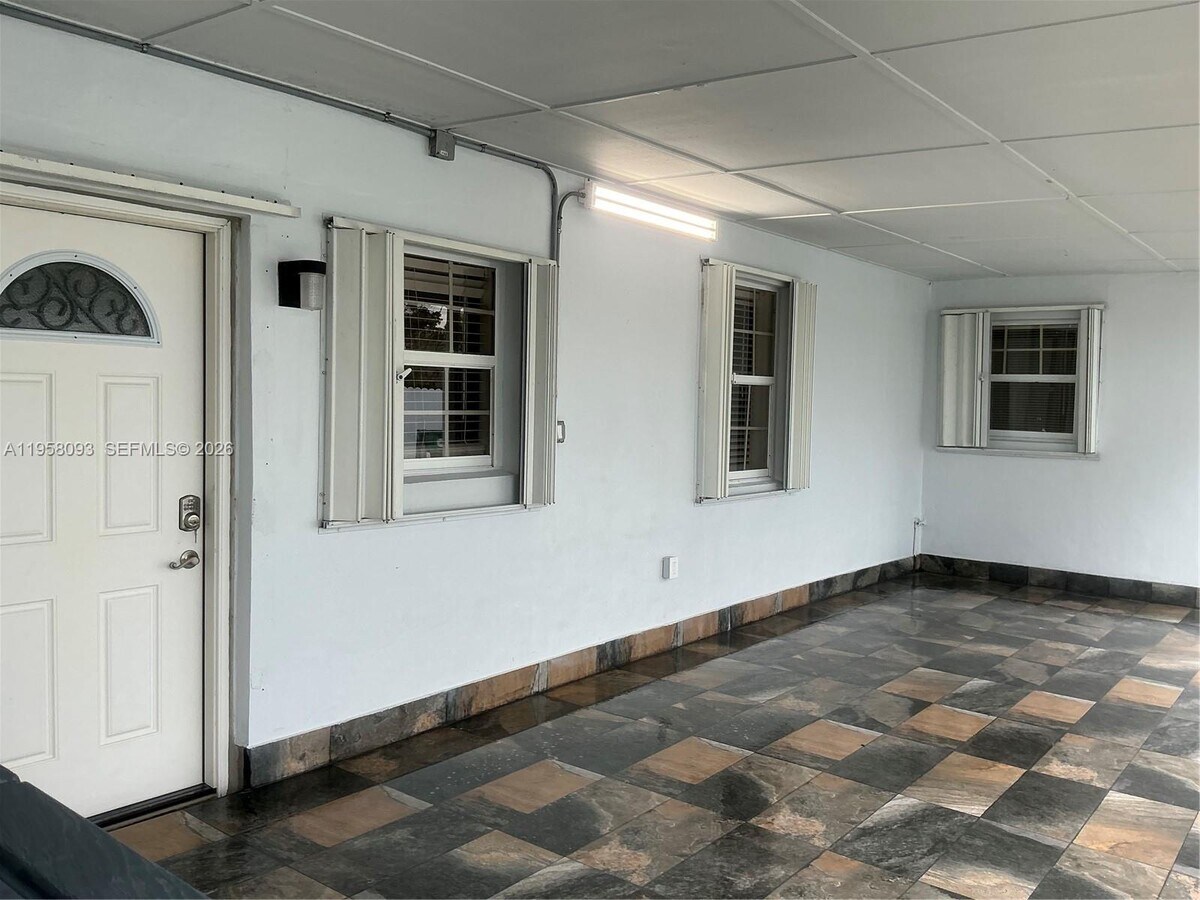 Photo - 14821 SW 104th Ave