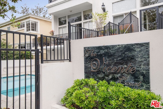 Photo - 511 San Vicente Blvd Unidad 204