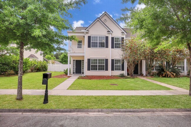 Building Photo - End Unit Townhome For Lease in Godley Park
