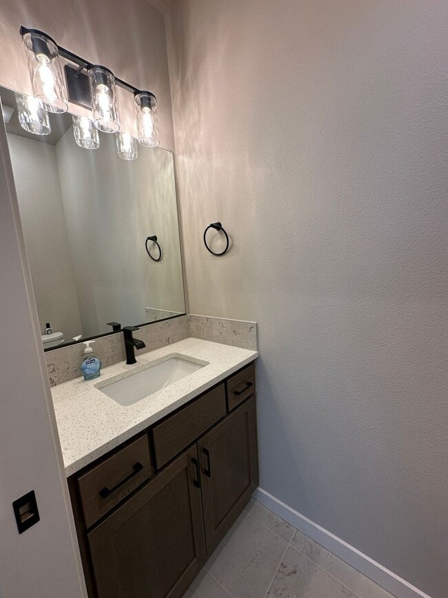 Photo - 1417 W Lakeside Dr