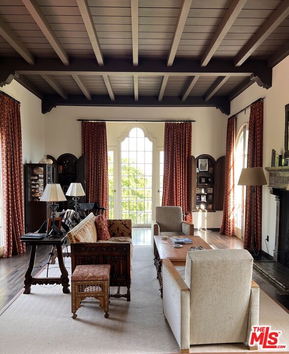 Photo - 2243 E Live Oak Dr