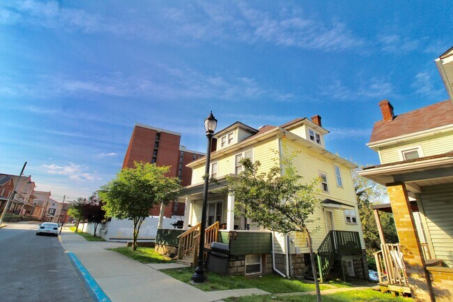 Photo - 233-235 Grant Avenue Unit 233 B