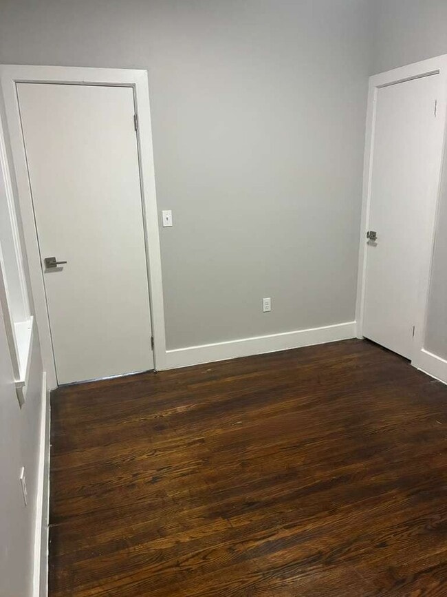 Photo - 114 Maple St Unit 1R