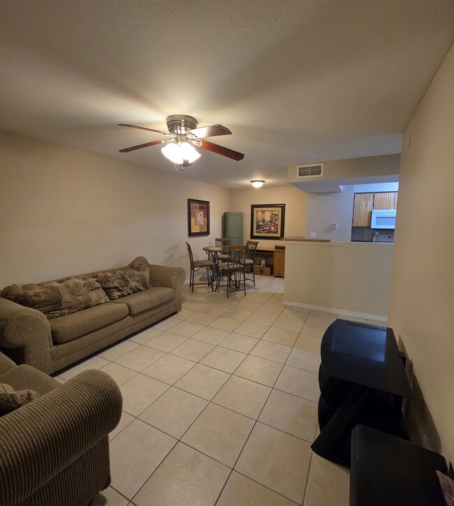 Photo - 3034 Parkway Blvd Unit 208