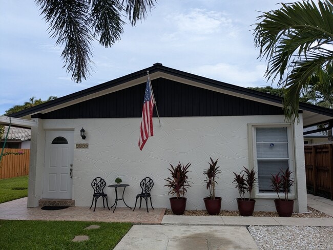 Front of House - 2490 NE 184th St Unit 2490 Rental