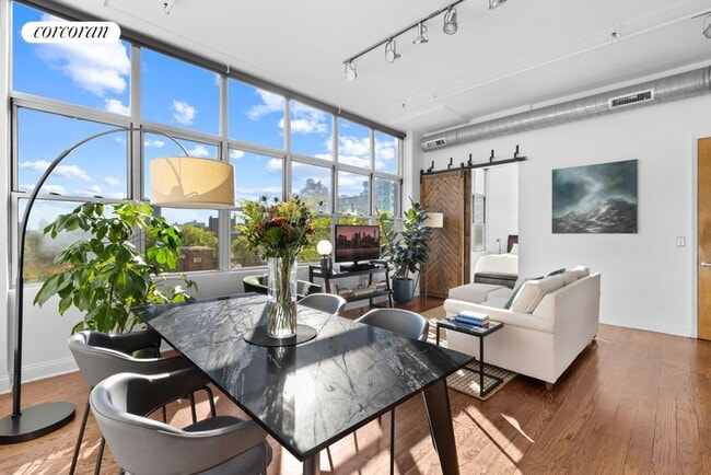 Photo - 176 Johnson St Condo