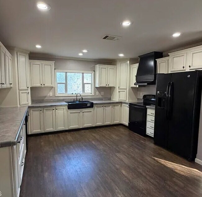 Photo - 9081 Fellowship Rd