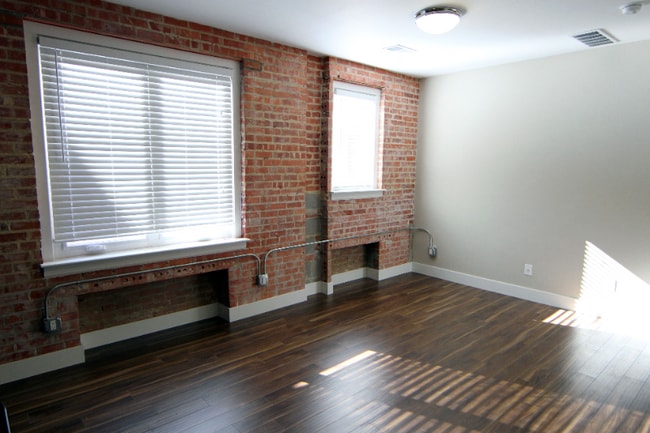 623 S Wolcott St Unit 107