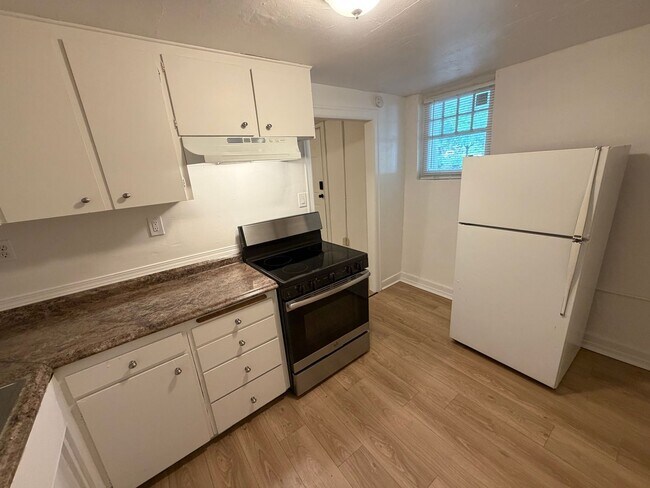 1828 West 9th