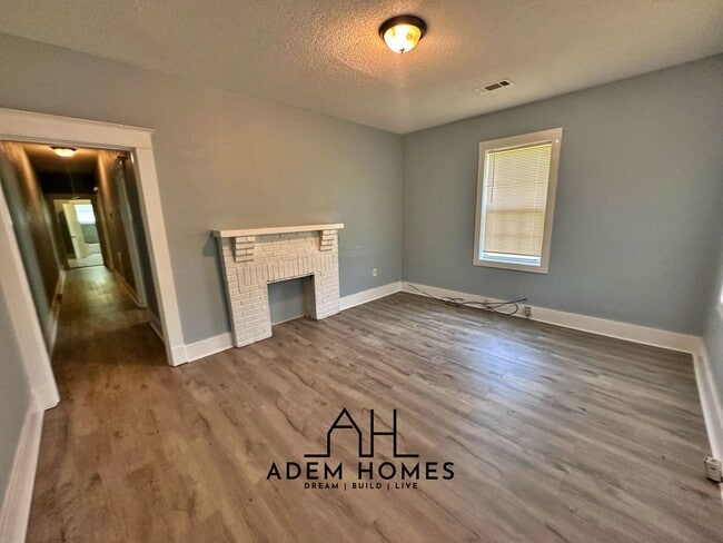 Photo - $250 RENT SPECIAL! Spacious 2 Bedroom Home...