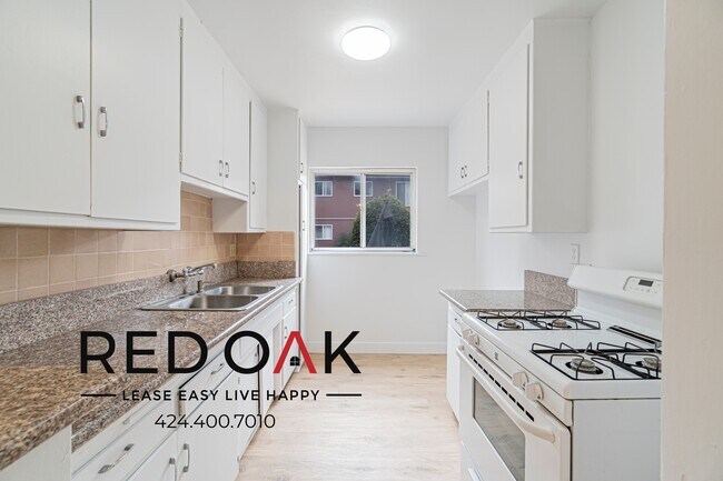 Photo - Spacious and Bright One Bedroom with Beaut... Unit 6