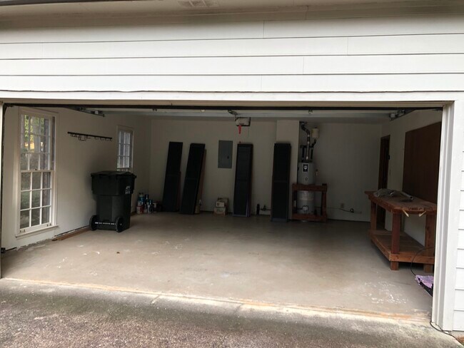 Photo - 113 Burnham Rise