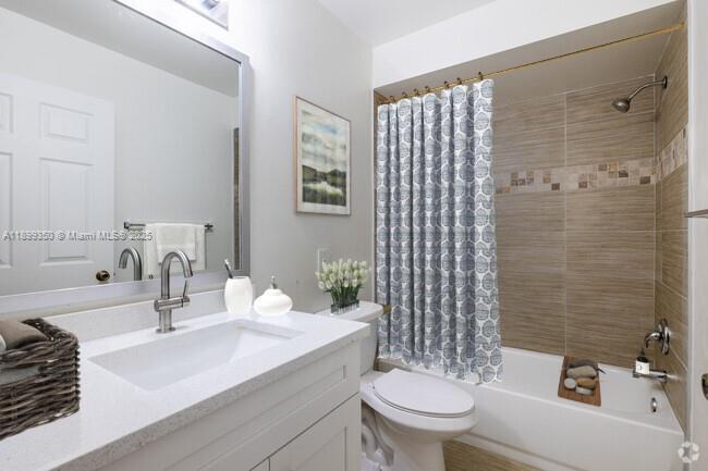Photo - 5580 NW 61st St Unidad 616