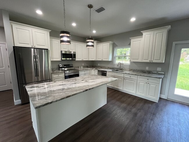 Photo - Upgraded New 3 Bedroom, 2 Bath home in Emerald Cove