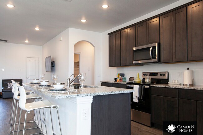 Photo - 262 Creighton Ave